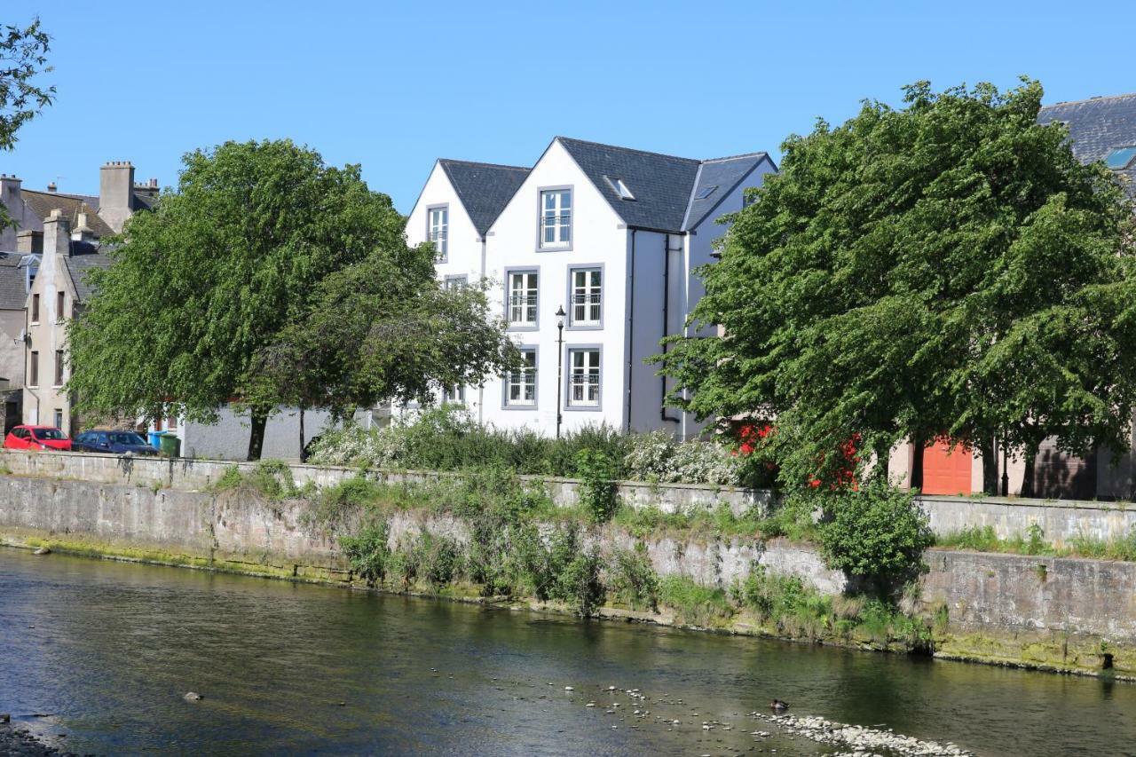 Riverbank Apartments Nairn Bagian luar foto